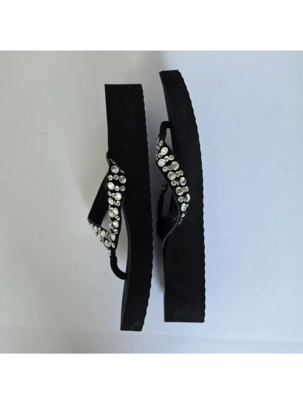 Yellow Box Rhinestone Flip Flops Black Wedge Comfort Thong Sandals. Size 10 - Picture 4 of 9